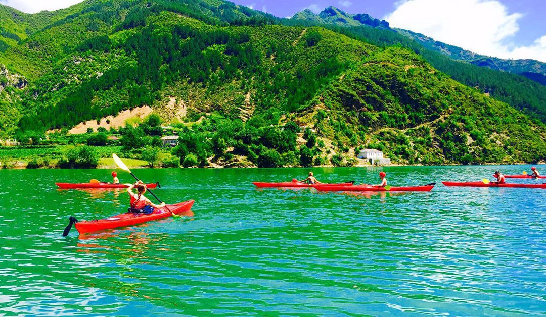 Kayak Tour in Komani Lake