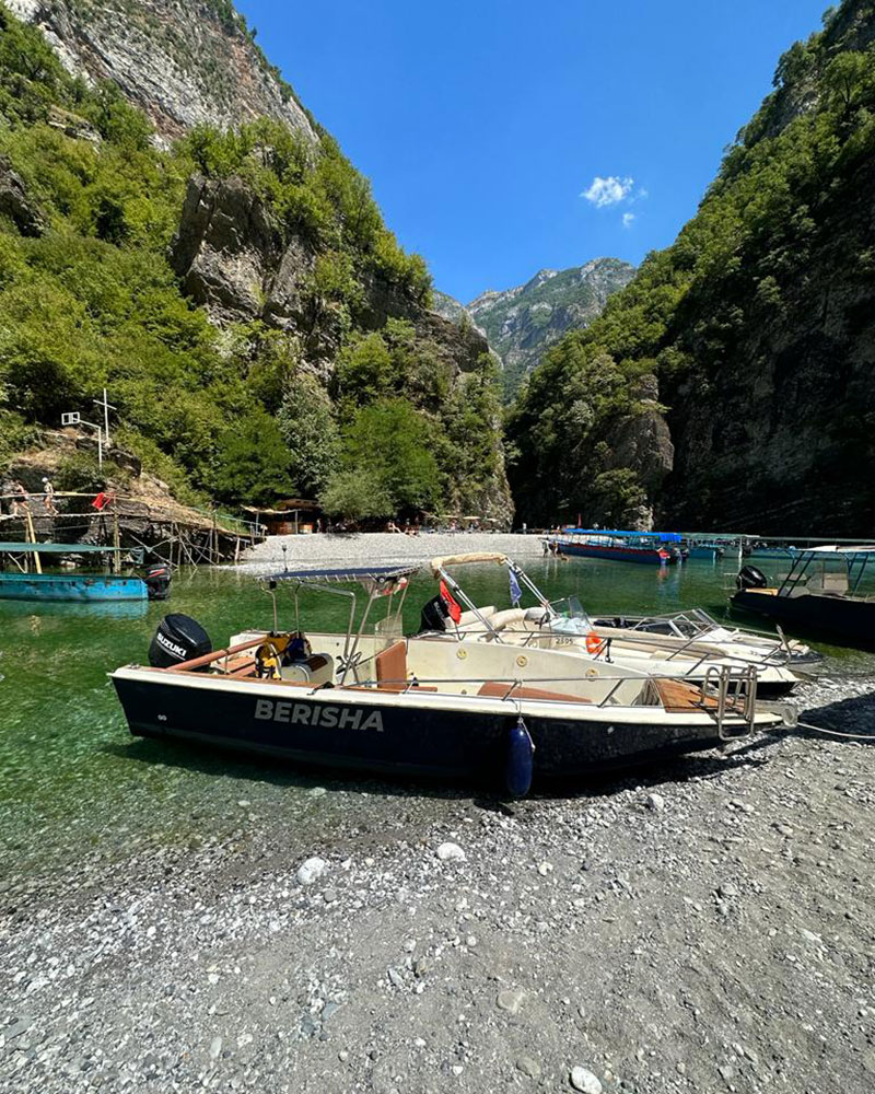 speedboat to komani lake